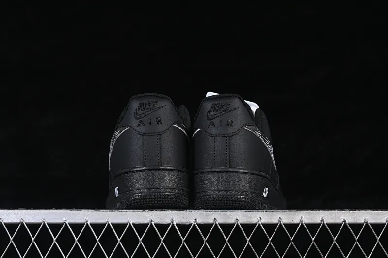 All categories Nk Air Force 1 Air Force series Nk Air Force 1 Low Air Force low top Nike Air Force 1'07 Low Two-dimensional theme Black pattern hook Air Force 1 low-top casual sneakers ZH0316-123